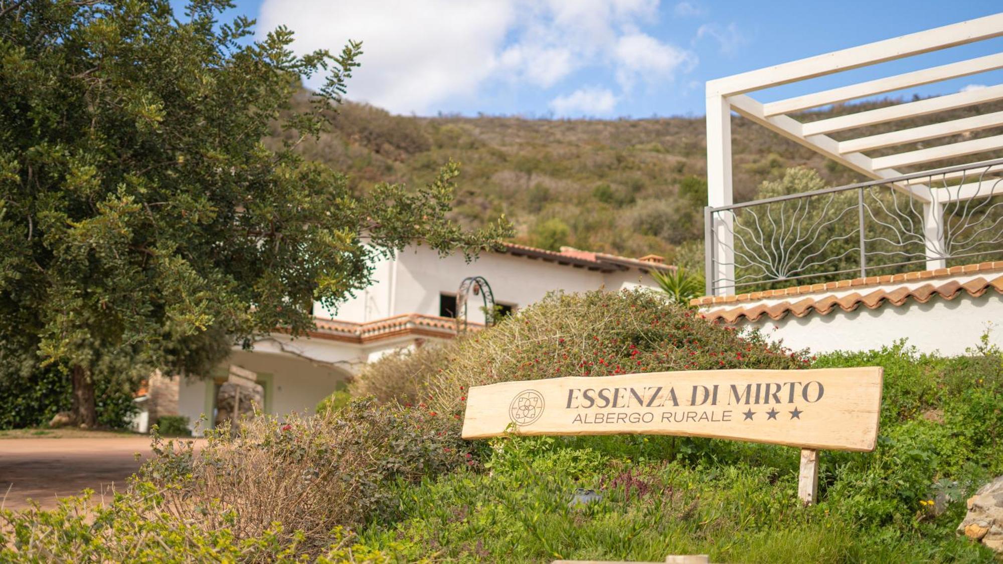 Hotel Essenza Di Mirto ラ・カレッタ エクステリア 写真